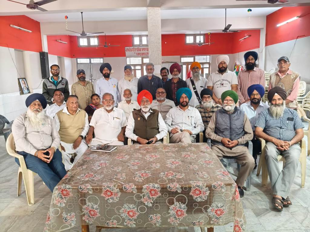 Trade unions and farmers organizations held a meeting to celebrate the first of April the day of struggle